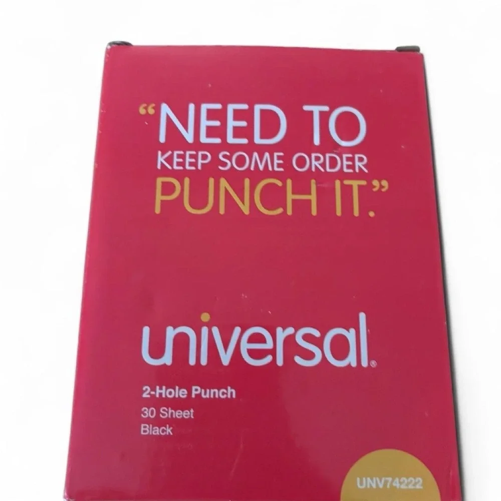 Brand new in box! 📦 Never opened or used Universal heavy-duty 2-hole puncher